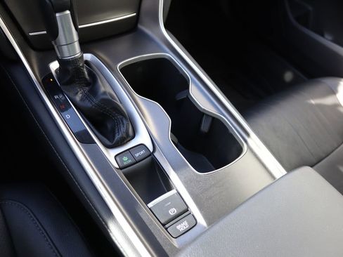 Used 2020 Honda Accord Touring image 35
