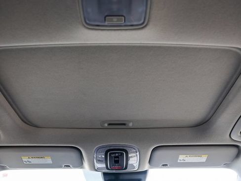 Certified 2022 Hyundai Elantra Limited FWD image 19