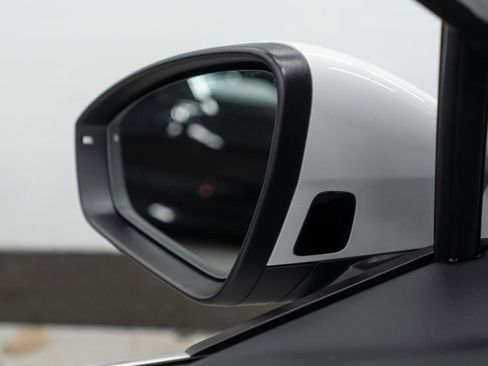 Used 2022 Audi Q4 e-tron Prestige image 50