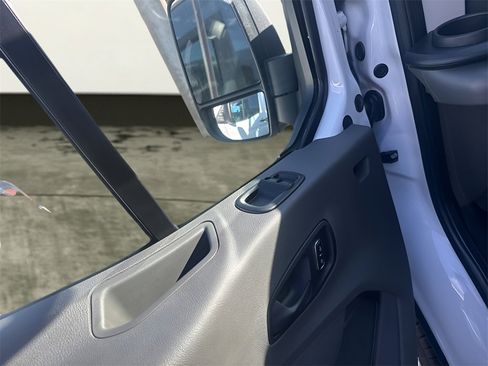 Used 2024 Ford Transit 250 Low Roof w/ Exterior Upgrade Package image 9