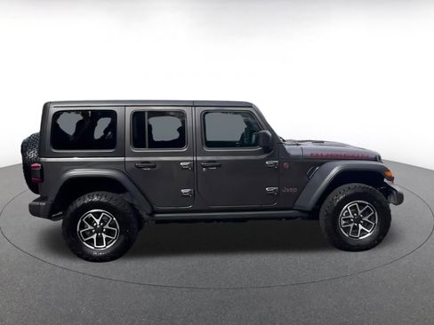 Used 2025 Jeep Wrangler Unlimited Rubicon image 11