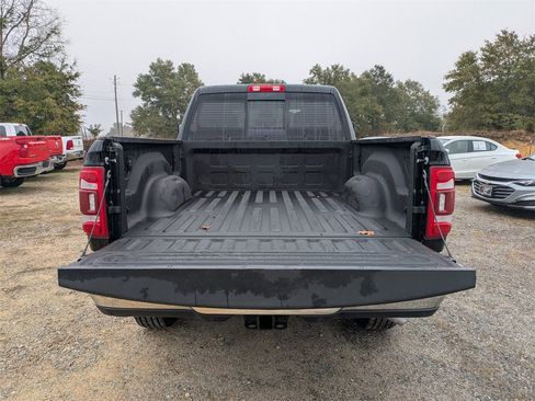 Used 2024 RAM 2500 Big Horn w/ Level 2 Equipment Group image 12