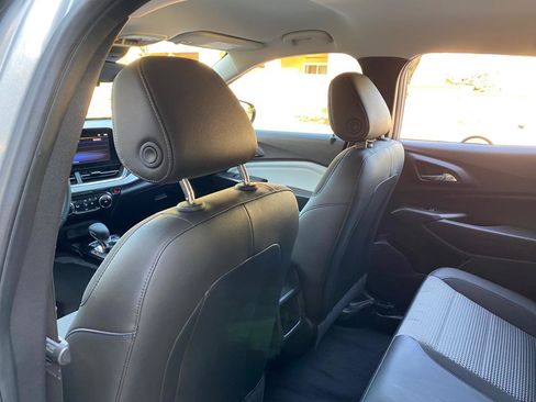 Used 2025 Chevrolet Trax LT w/ Driver Confidence Package image 37