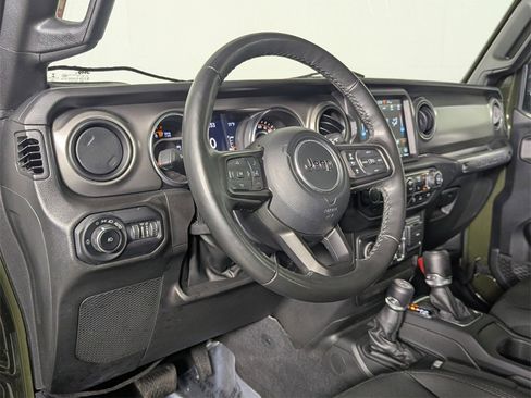 Used 2022 Jeep Wrangler Unlimited Sport image 11