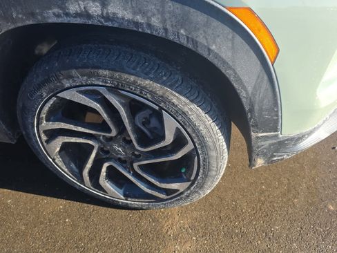 Used 2024 Chevrolet TrailBlazer RS image 3