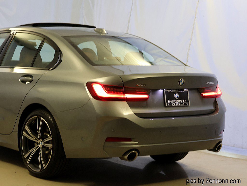 Certified 2023 BMW 330i xDrive Sedan w/ Premium Package AWD/4WD image 8