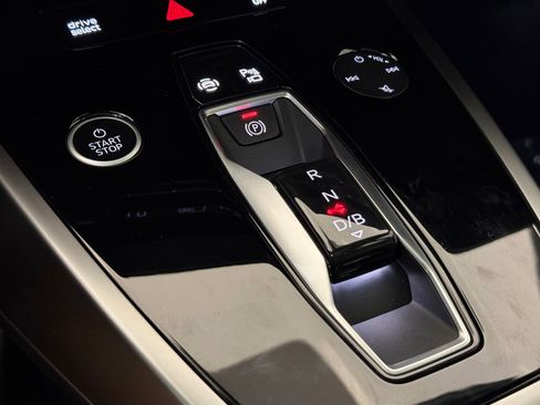 Used 2023 Audi Q4 e-tron Premium Plus w/ Premium Plus image 19