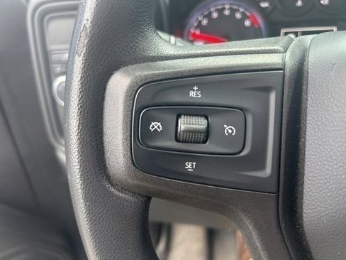 Used 2020 Chevrolet Silverado 1500 Custom w/ Custom Value Package image 12