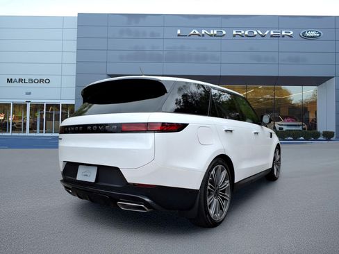 New 2026 Land Rover Range Rover Sport SE AWD/4WD image 2