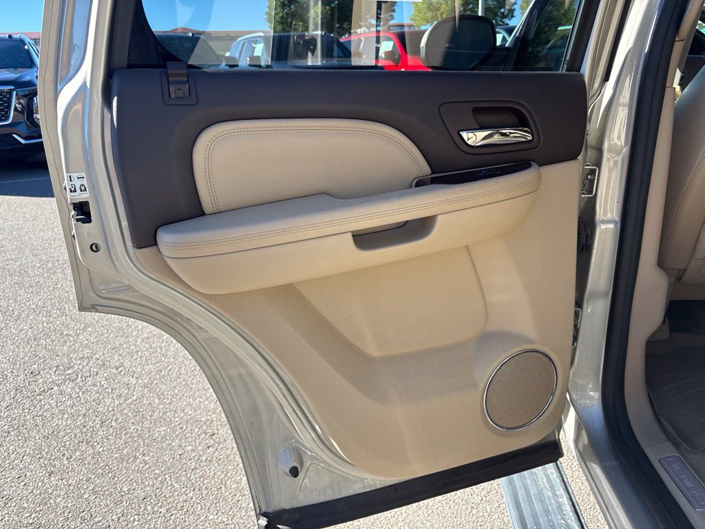 Used 2014 GMC Yukon Denali AWD/4WD image 16