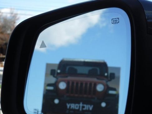 Certified 2022 Dodge Durango R/T image 41