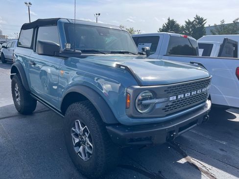 Used 2022 Ford Bronco Badlands AWD/4WD image 2