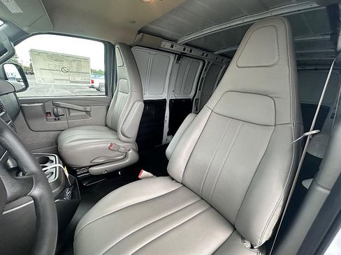 New 2025 Chevrolet Express 3500 Extended w/ Driver Convenience Package image 25