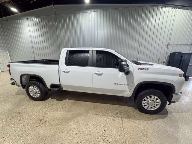 Used 2023 Chevrolet Silverado 2500 LT AWD/4WD image 7