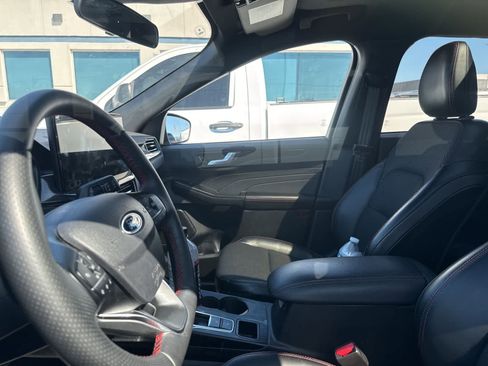 Used 2024 Ford Escape ST-Line w/ Tech Pack #1 image 32