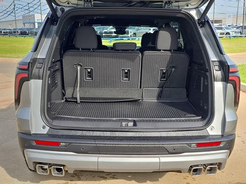 New 2026 Chevrolet Traverse LT FWD image 13