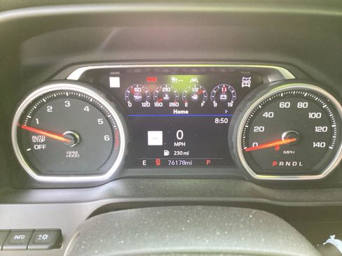 Used 2020 Chevrolet Silverado 1500 High Country w/ Technology Package AWD/4WD image 7