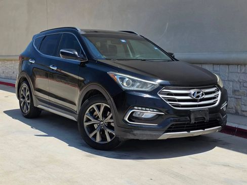 Used 2017 Hyundai Santa Fe Sport FWD image 1