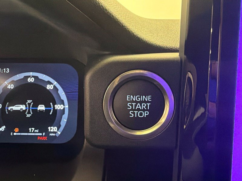 New 2026 Toyota 4Runner Limited AWD/4WD image 32
