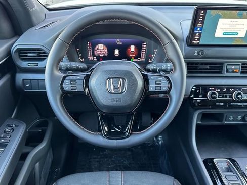 New 2026 Honda Pilot Sport image 17