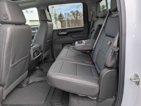 New 2026 GMC Sierra 3500 SLT w/ SLT Premium Package AWD/4WD image 20