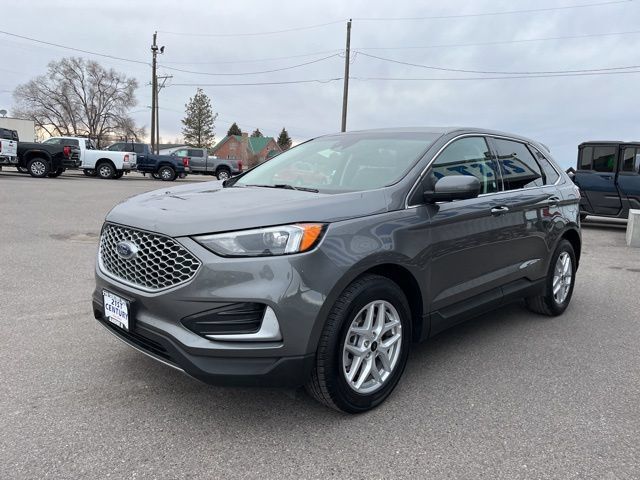 Used 2024 Ford Edge SEL AWD/4WD image 3