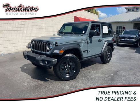Used 2025 Jeep Wrangler Sport AWD/4WD image 1