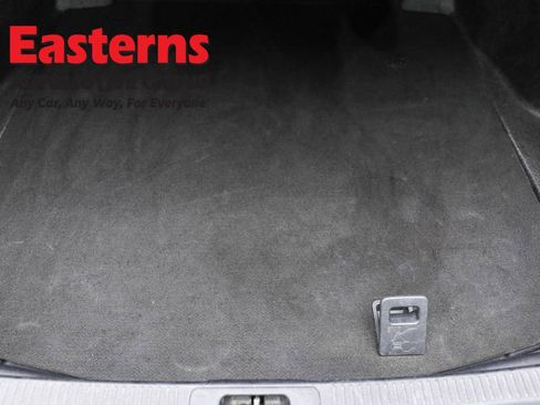 Used 2024 Toyota Camry SE image 9