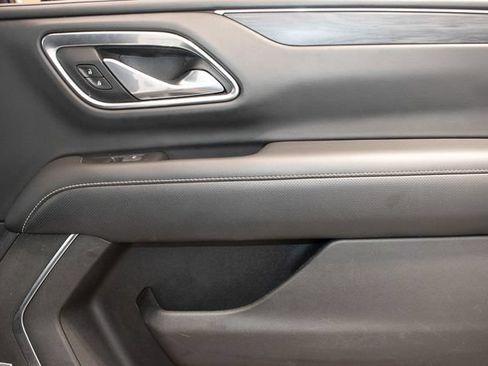 Used 2021 GMC Yukon XL SLT w/ SLT Luxury Plus Package RWD image 14