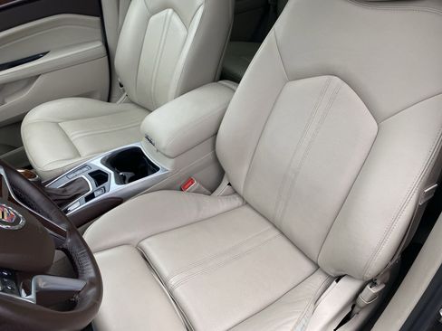 Used 2015 Cadillac SRX Luxury w/ Driver Awareness Package image 24