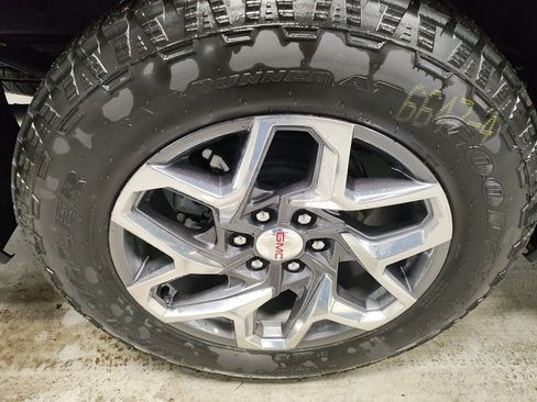 New 2026 GMC Sierra 1500 SLT w/ SLT Premium Plus Package image 3