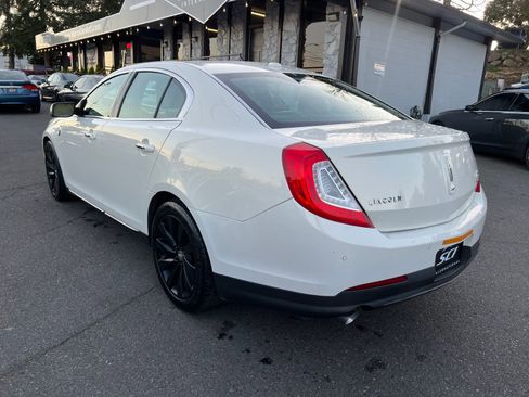 Used 2013 Lincoln MKS AWD image 3