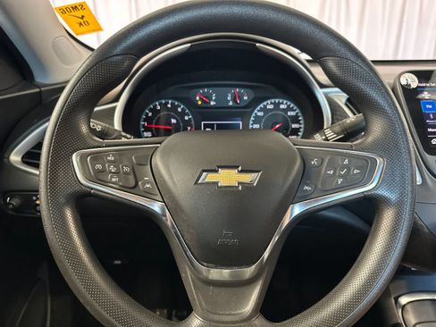 Used 2023 Chevrolet Malibu LT FWD image 23