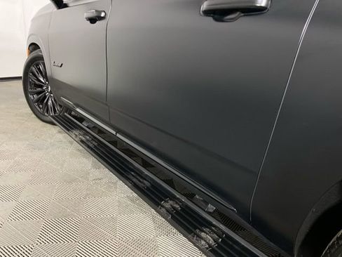 Used 2024 Cadillac Escalade ESV V w/ LPO, ONYX Package image 36