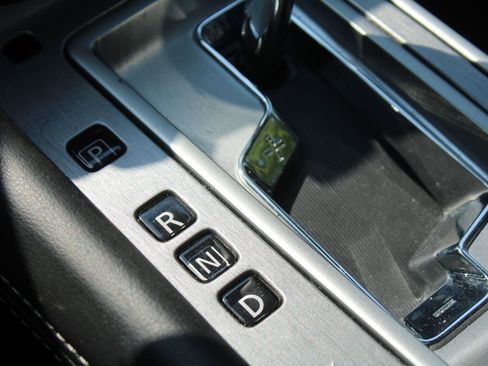Used 2019 Nissan Murano SL w/ SL Technology Package FWD image 38