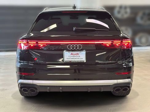 Used 2024 Audi SQ8 Prestige AWD/4WD image 5