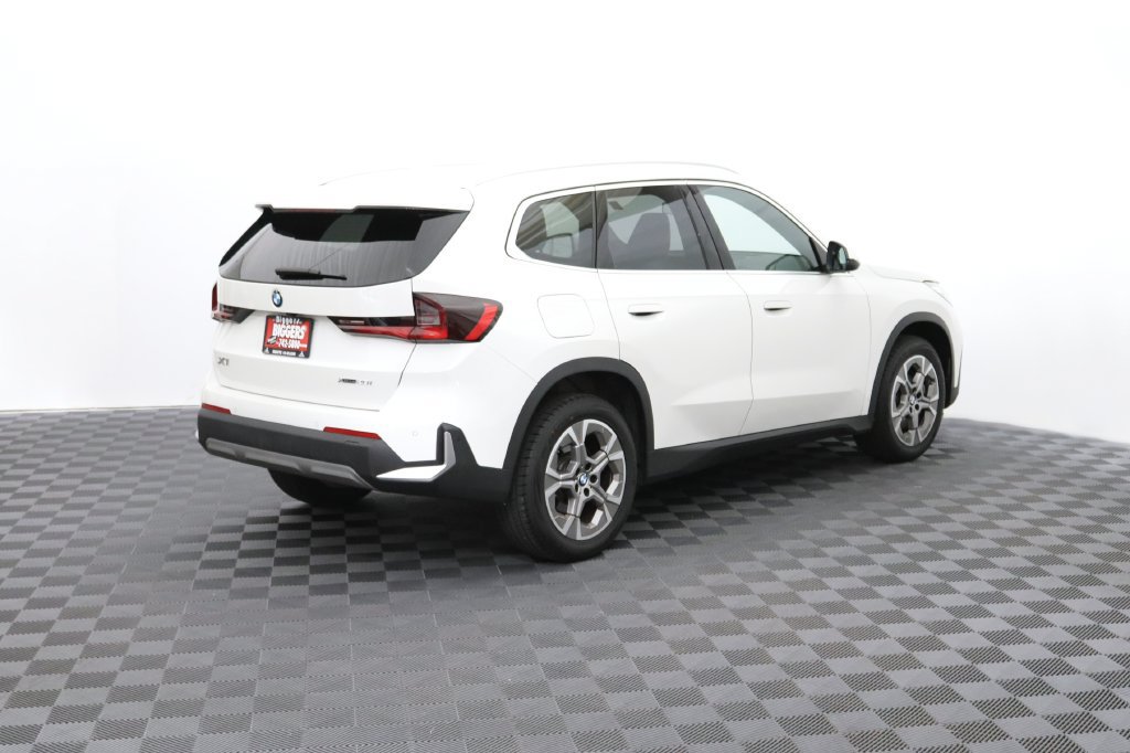 Used 2023 BMW X1 xDrive28i AWD/4WD image 8