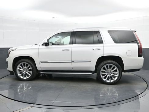 Used 2019 Cadillac Escalade Luxury image 5