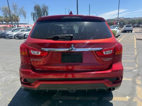 Used 2018 Mitsubishi Outlander Sport ES FWD image 4