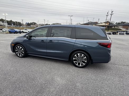 New 2026 Honda Odyssey Elite image 7