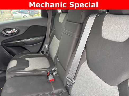 Used 2014 Jeep Cherokee Latitude image 25