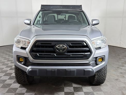 Used 2018 Toyota Tacoma SR w/ SR Convenience Package image 6