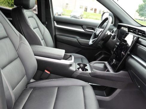 Used 2026 GMC Terrain Elevation w/ Elevation Premium Package AWD/4WD image 15