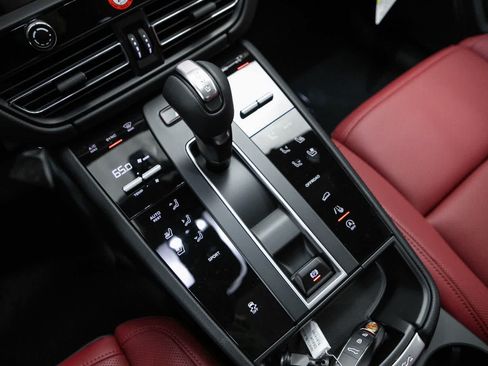 New 2026 Porsche Macan AWD/4WD image 27
