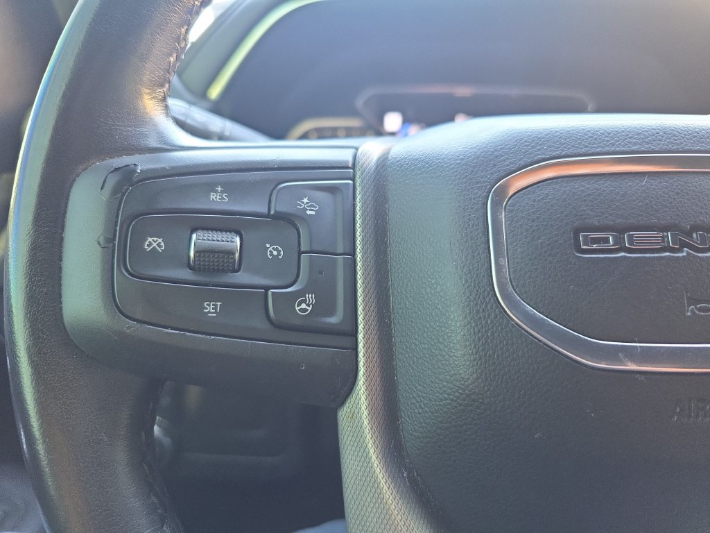 Used 2021 GMC Yukon Denali RWD image 23