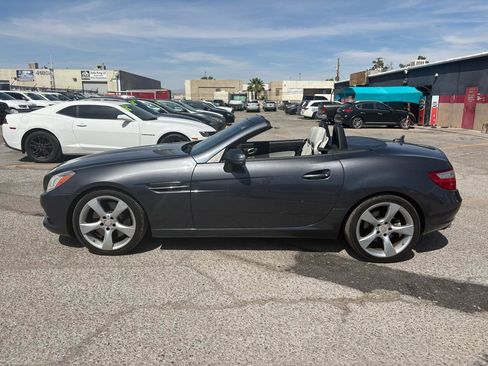 Used 2012 Mercedes-Benz SLK 350 image 3