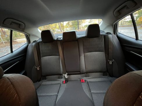 Used 2025 Toyota Camry LE image 34