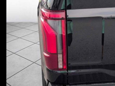 New 2025 Ford F150 Lariat w/ Equipment Group 502A High image 16