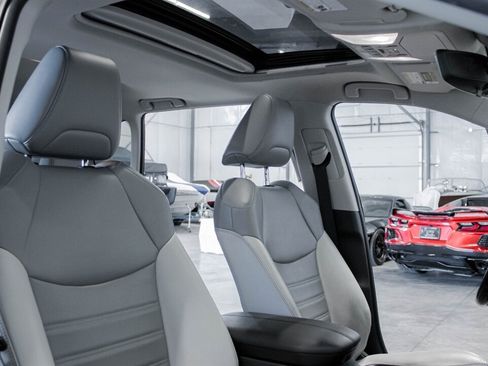 Used 2019 Toyota RAV4 XLE Premium w/ All Weather Liner Package image 35