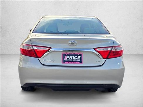 Used 2017 Toyota Camry LE FWD image 6